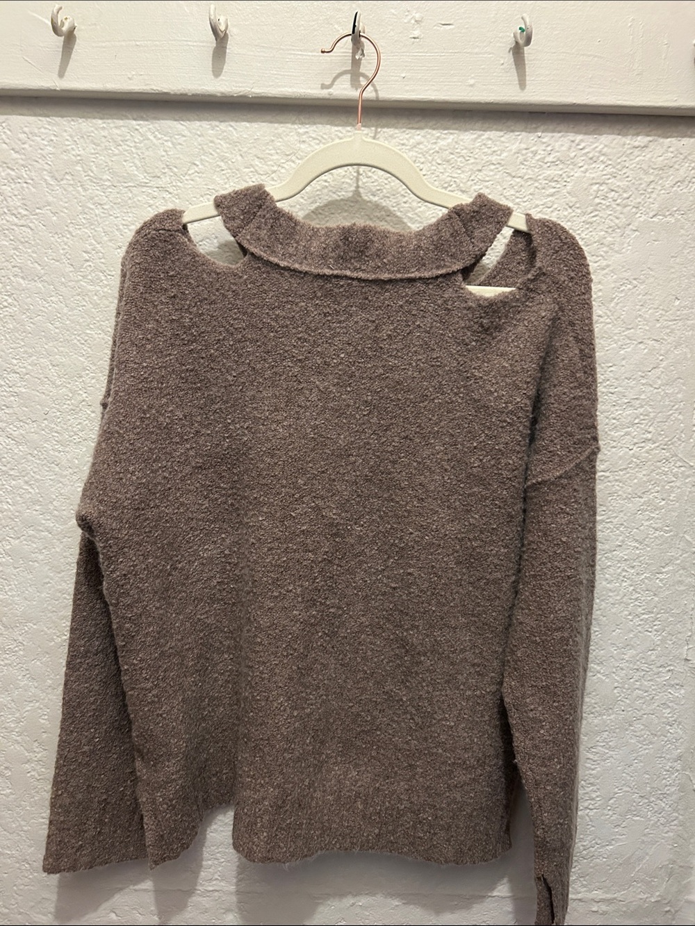 ⭐️ ANTHROPOLOGIE ⭐️MOTH NWT Taupe Cutout Detail Crewneck Sweater - Picture 9 of 9